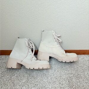 Women's Cream Lace-Up Ankle Boots